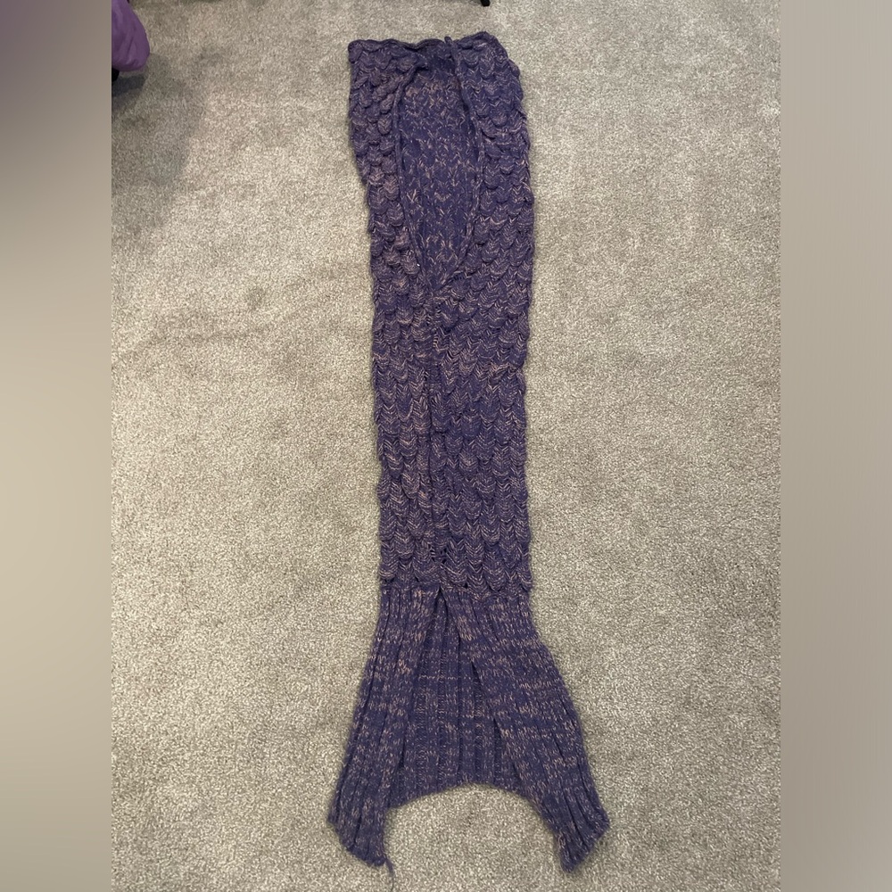 Knit mermaid tail blanket